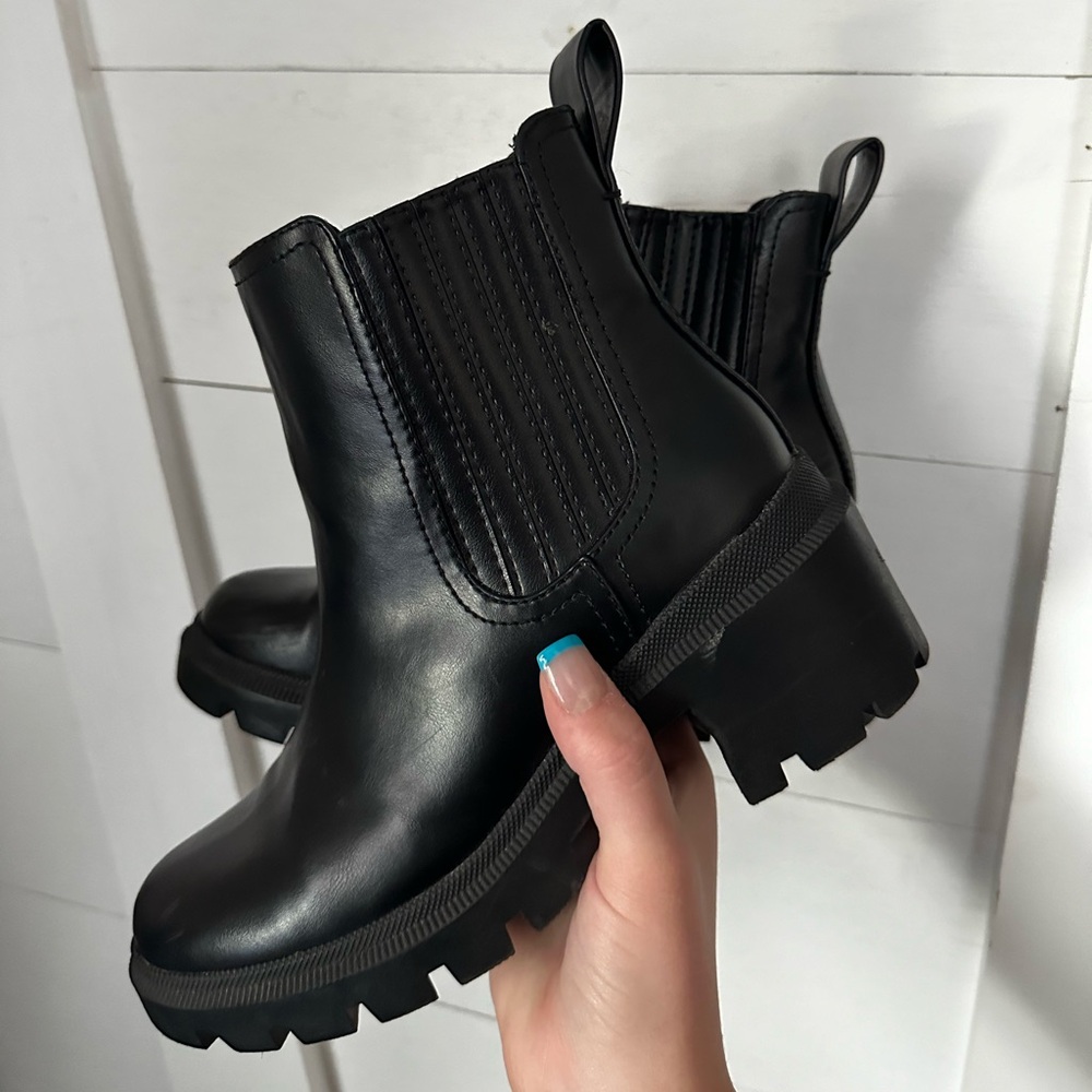 Women’s Boots